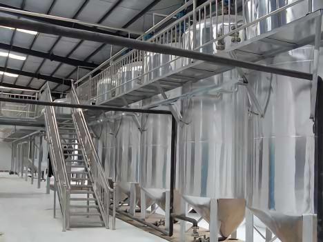 煉油設(shè)備廠家.jpg 煉油設(shè)備廠家.jpg